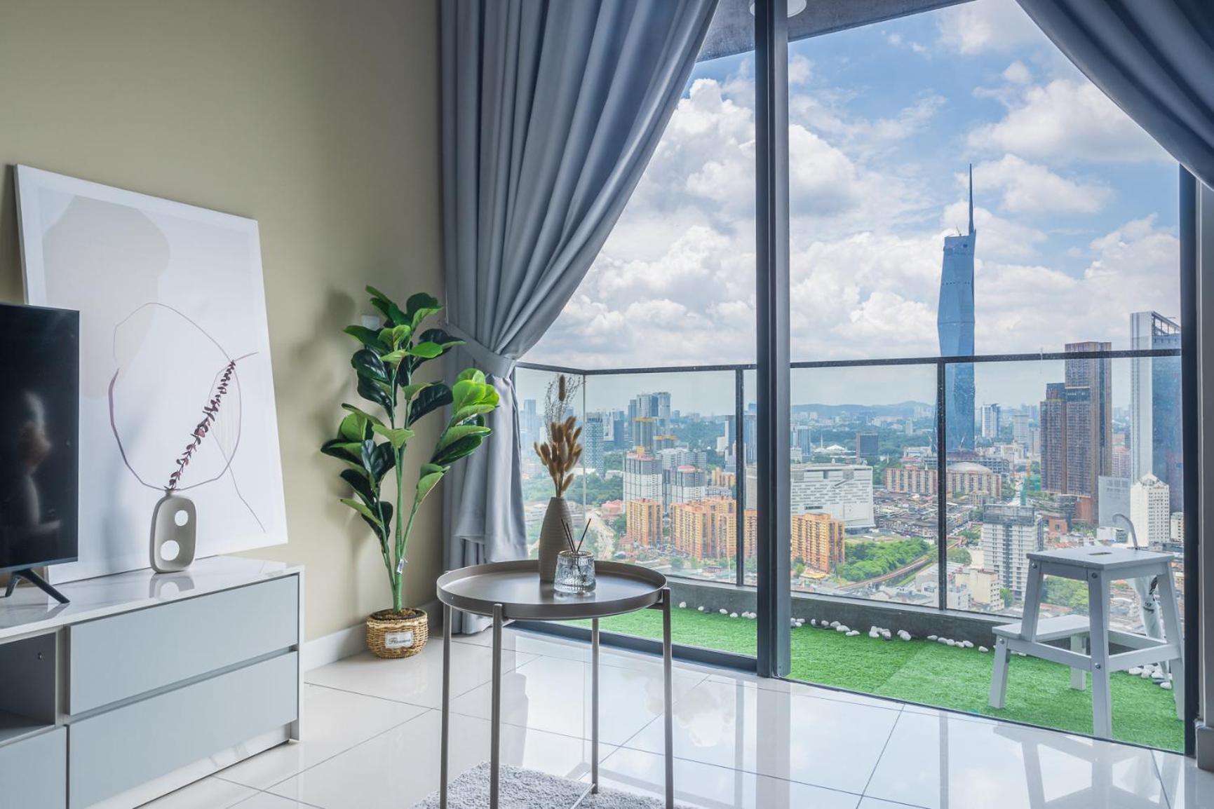 Continew Premium Klcc *