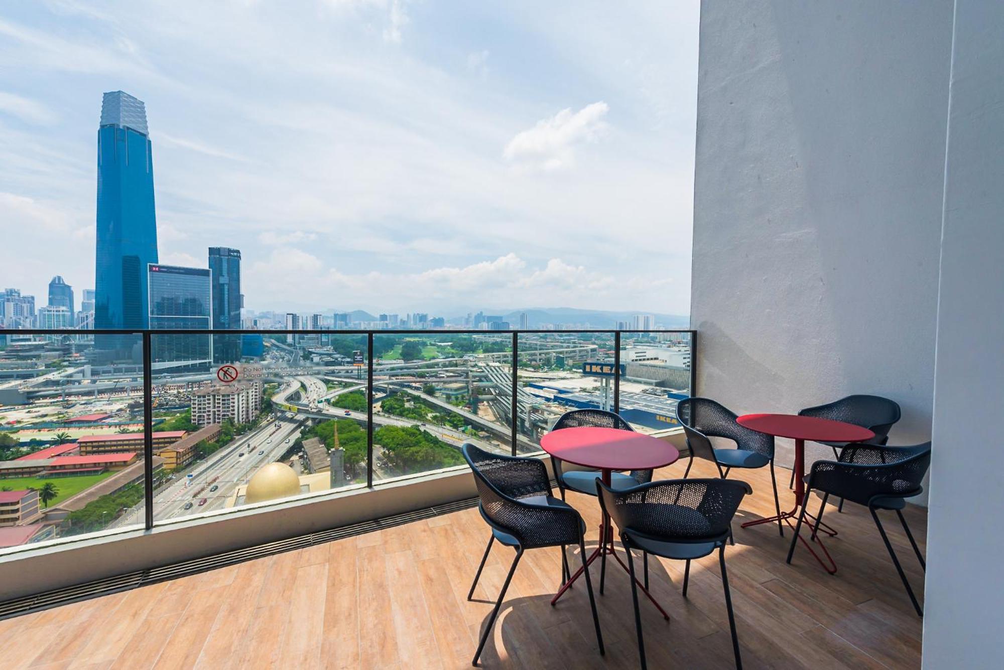 Continew Premium Klcc *