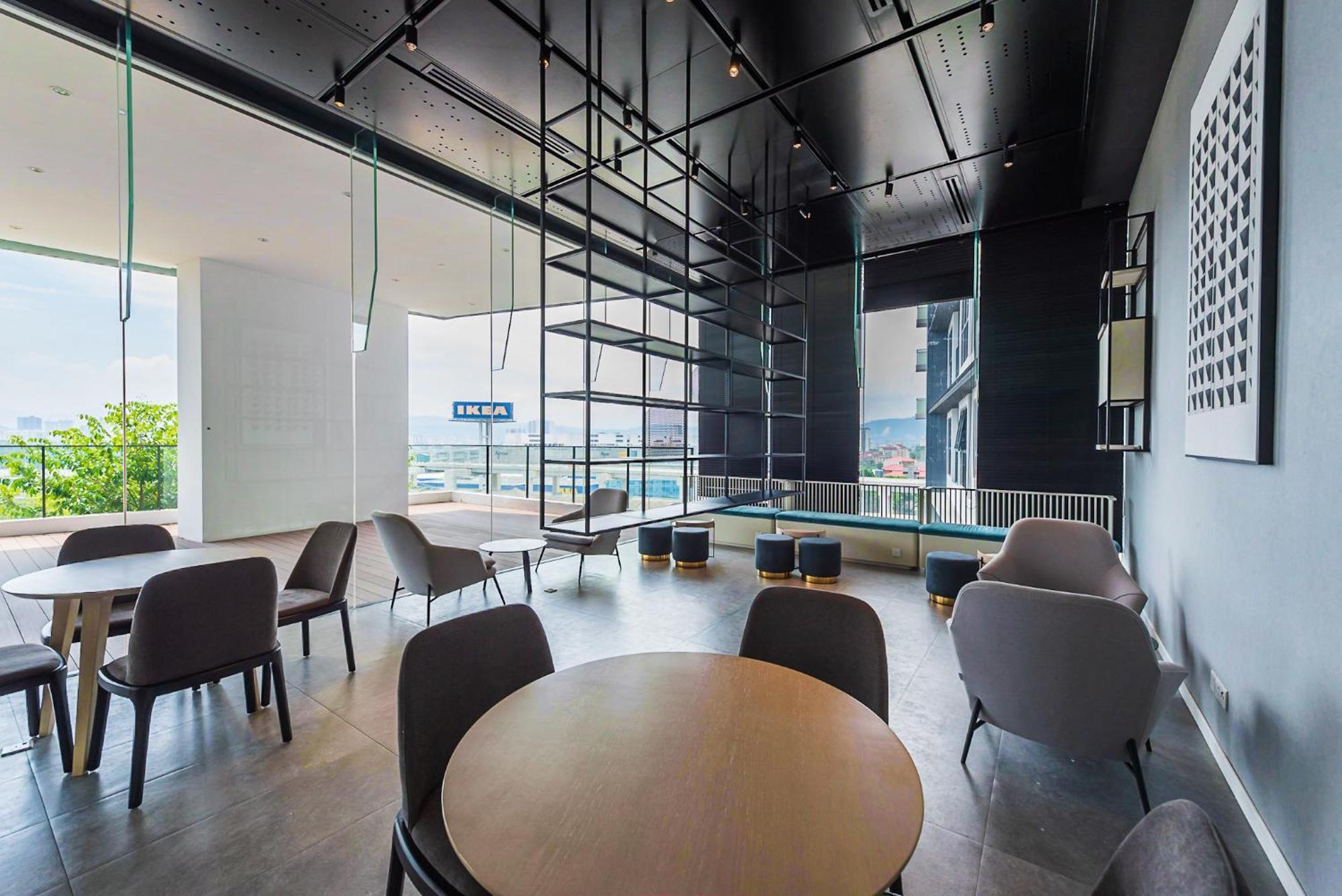 Continew Premium Klcc